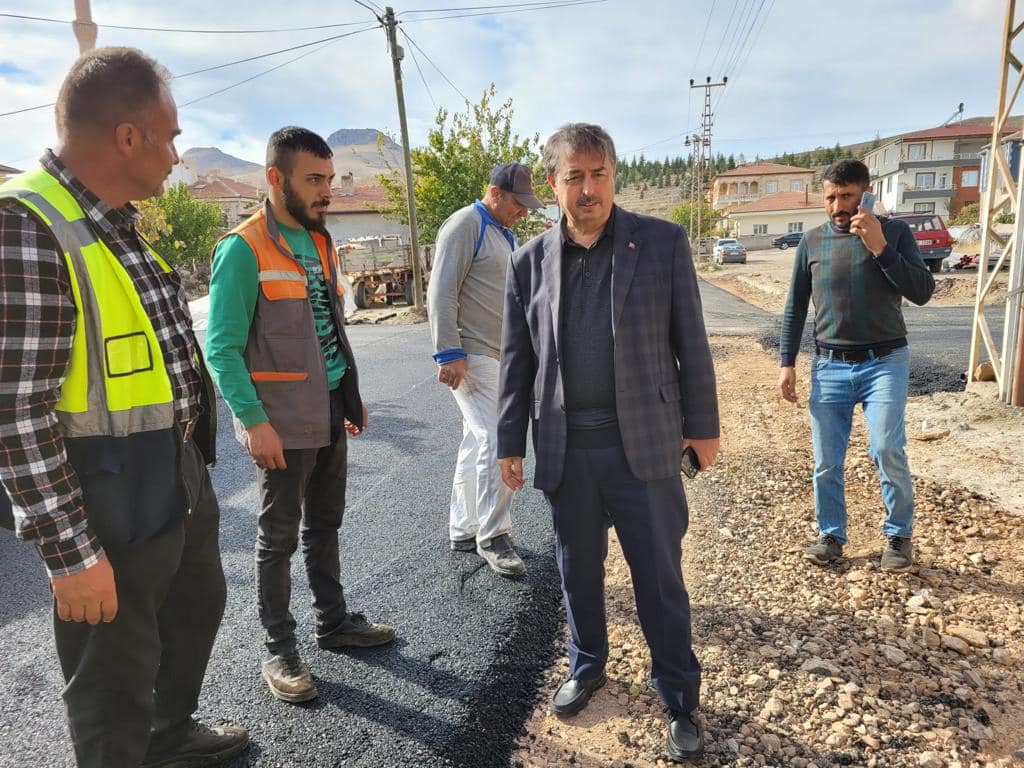 Yeşil Hisar’da Yollar Yenileniyor: Ulaşımı Konforlu Hale Getiren Asfaltlama Çalışmaları