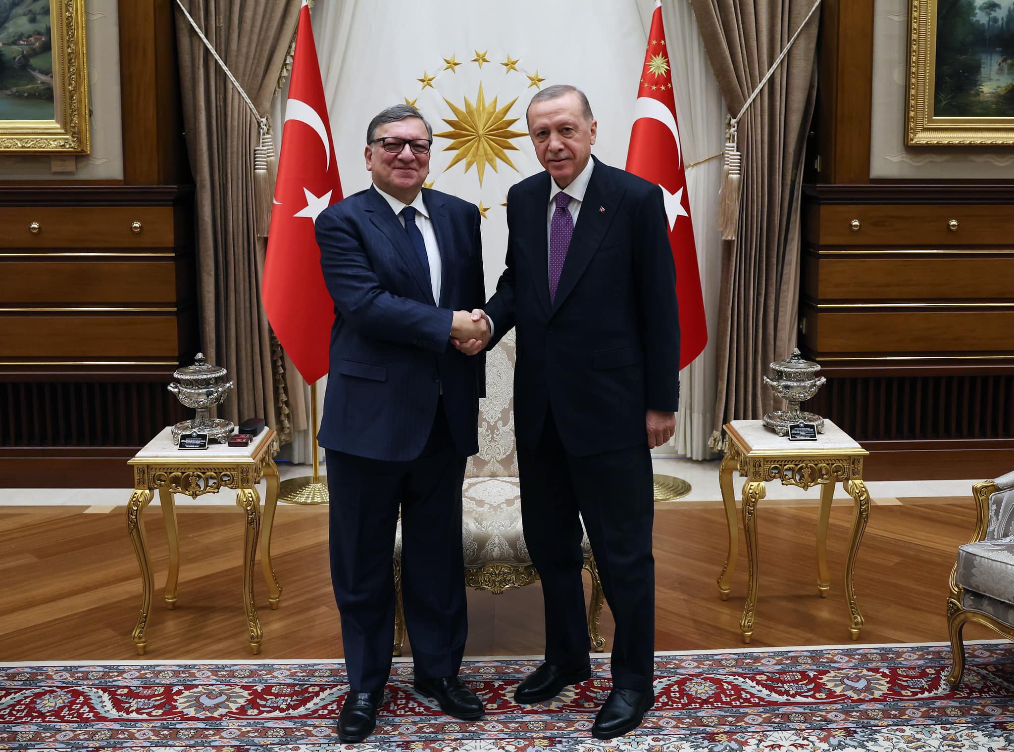 Türkiye Cumhurbaşkanı Erdoğan, AB Komisyonu Başkanı ile önemli bir görüşme yaptı