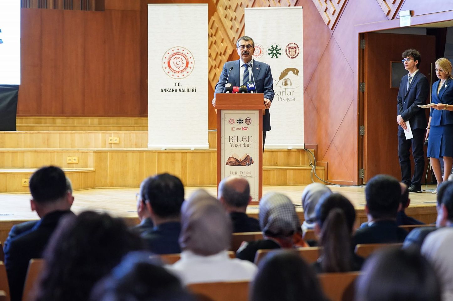 Milli Eğitim Bakanı Tekin, BİLGE Yazarlar Projesi Açılışında Eğitimde Yaratıcı Kalemleri Destekliyor