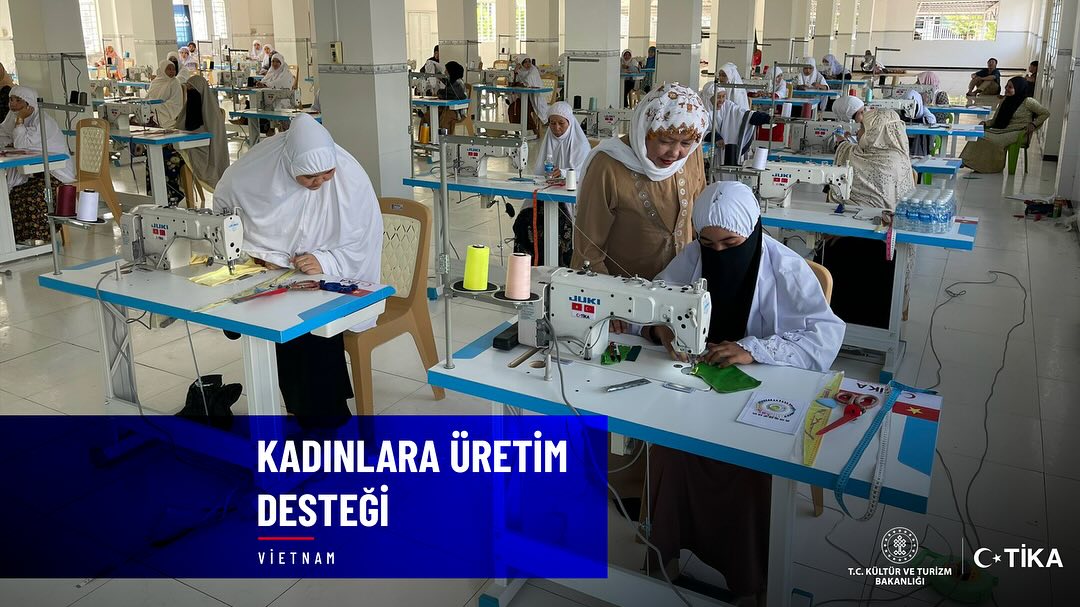 TİKA, Vietnam'da dikiş atölyesi kurarak kadınların istihdama katılımını artırıyor.