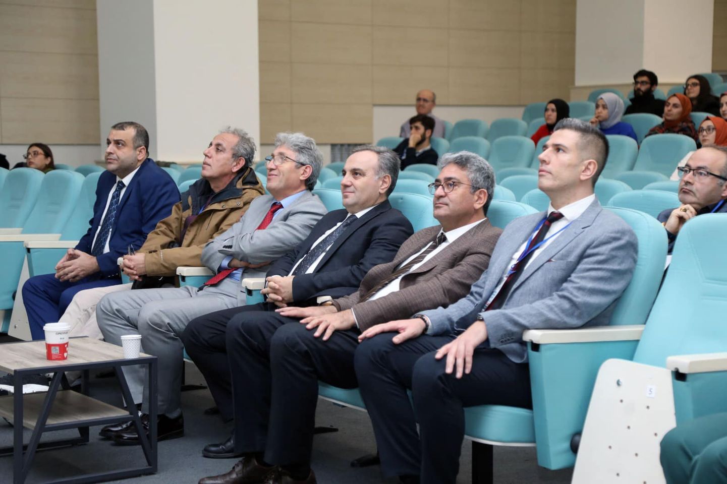 Erciyes Üniversitesi 5. Araştırma ve İnovasyon Çalıştayı ile iş birliklerini teşvik etti ve yenilikçi araştırmaları destekledi.