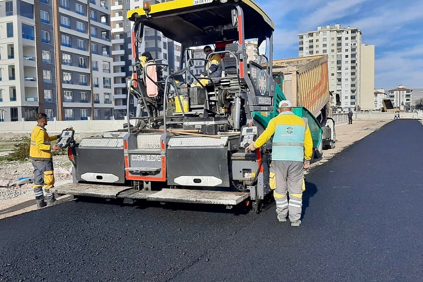 Kocasinan Belediyesi Yol Yapım Çalışmalarını Hızla Sürdürüyor