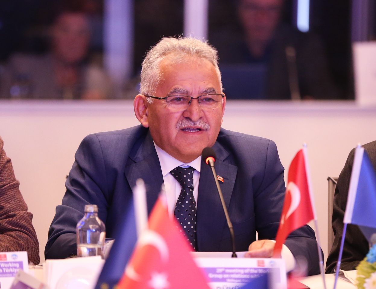 Kayseri Büyükşehir Belediye Başkanı AB Yerel ve Bölgesel Yönetimler Kongresi'nde Başarıları Anlattı.