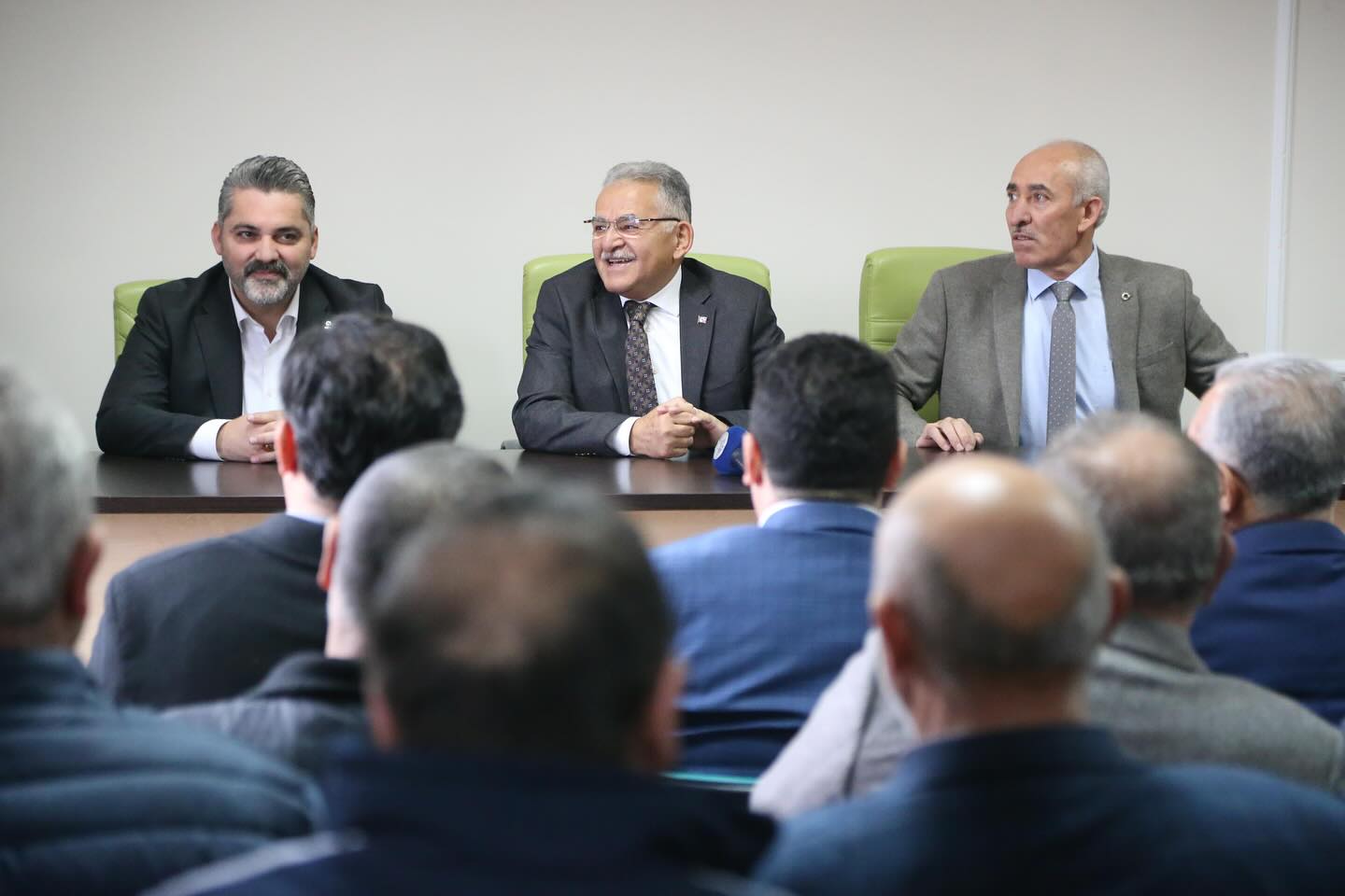 Kayseri Büyükşehir Belediye Başkanı, Kayseri Oto Sanatkarlar Odası'nı ziyaret etti