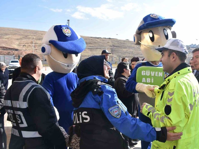 Kırşehir'de Engelliler, Polis Olma Fırsatı Yakaladı!