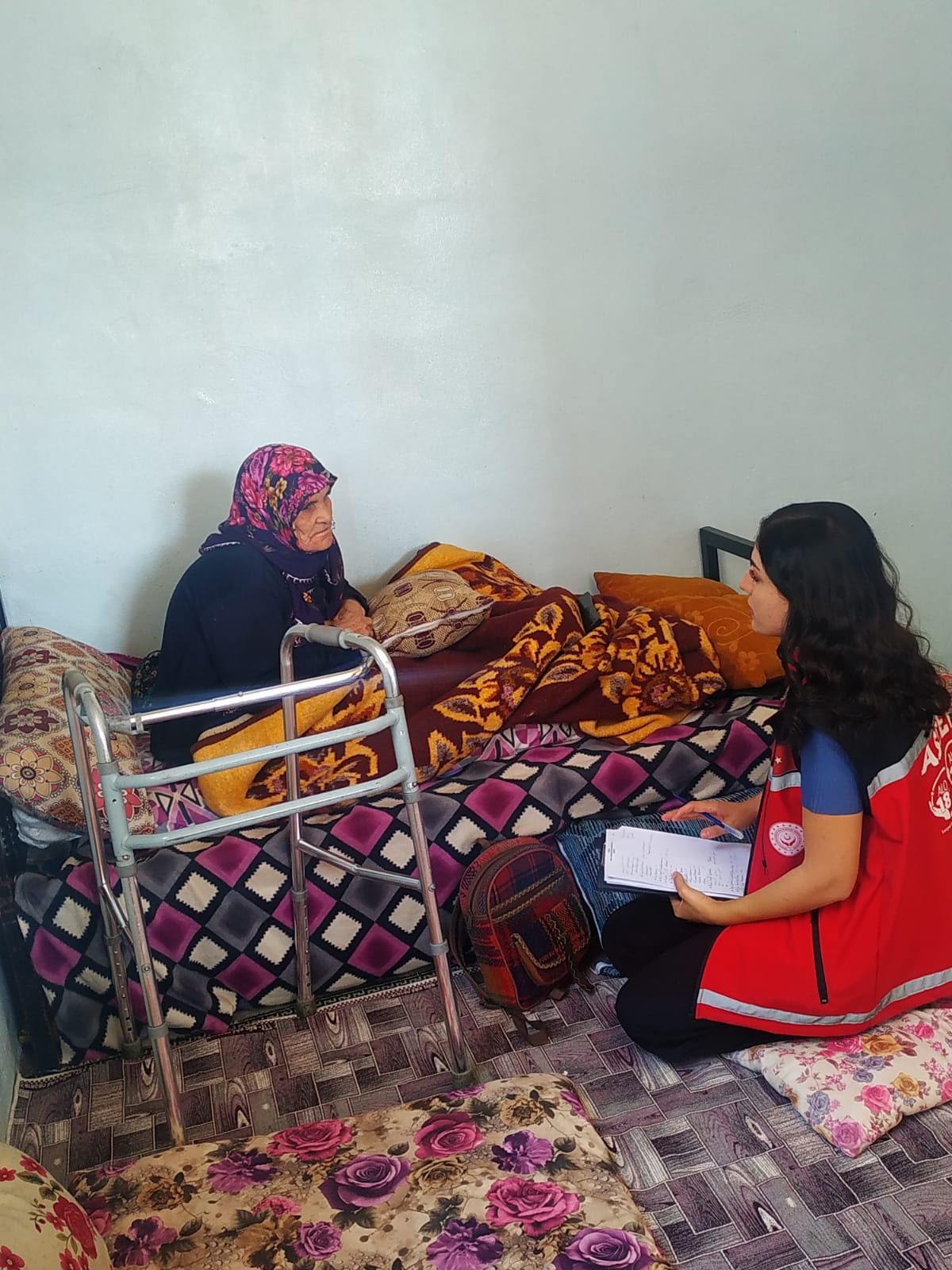 Evde Bakım Yardımı'yla Aile Bütünlüğü ve Engelli Bireylere Destek