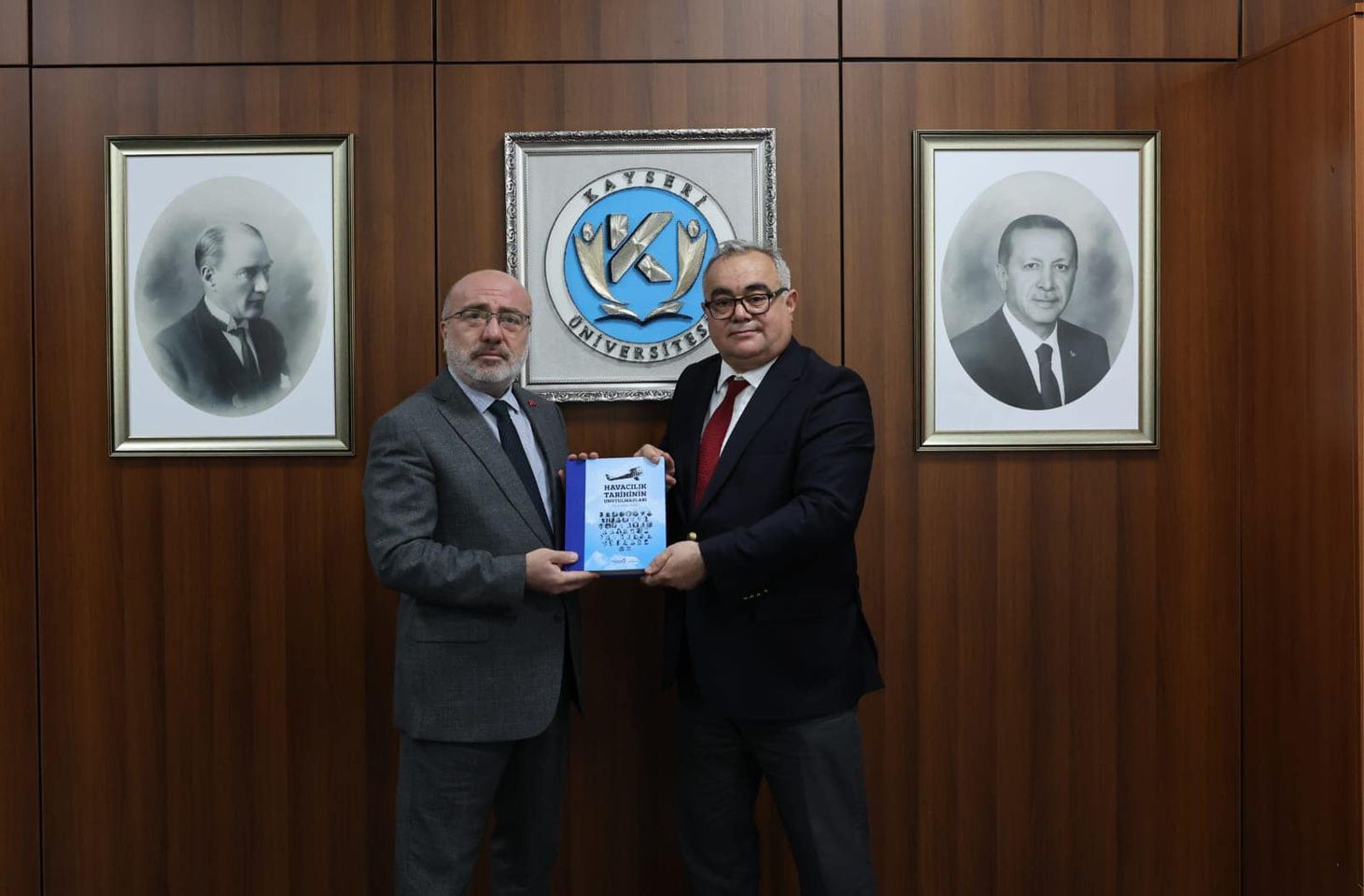 TUSAŞ Genel Müdür Yardımcısı Prof. Dr. Fahrettin Öztürk, Kayseri Üniversitesi'ndeki öğrencilerle buluştu.