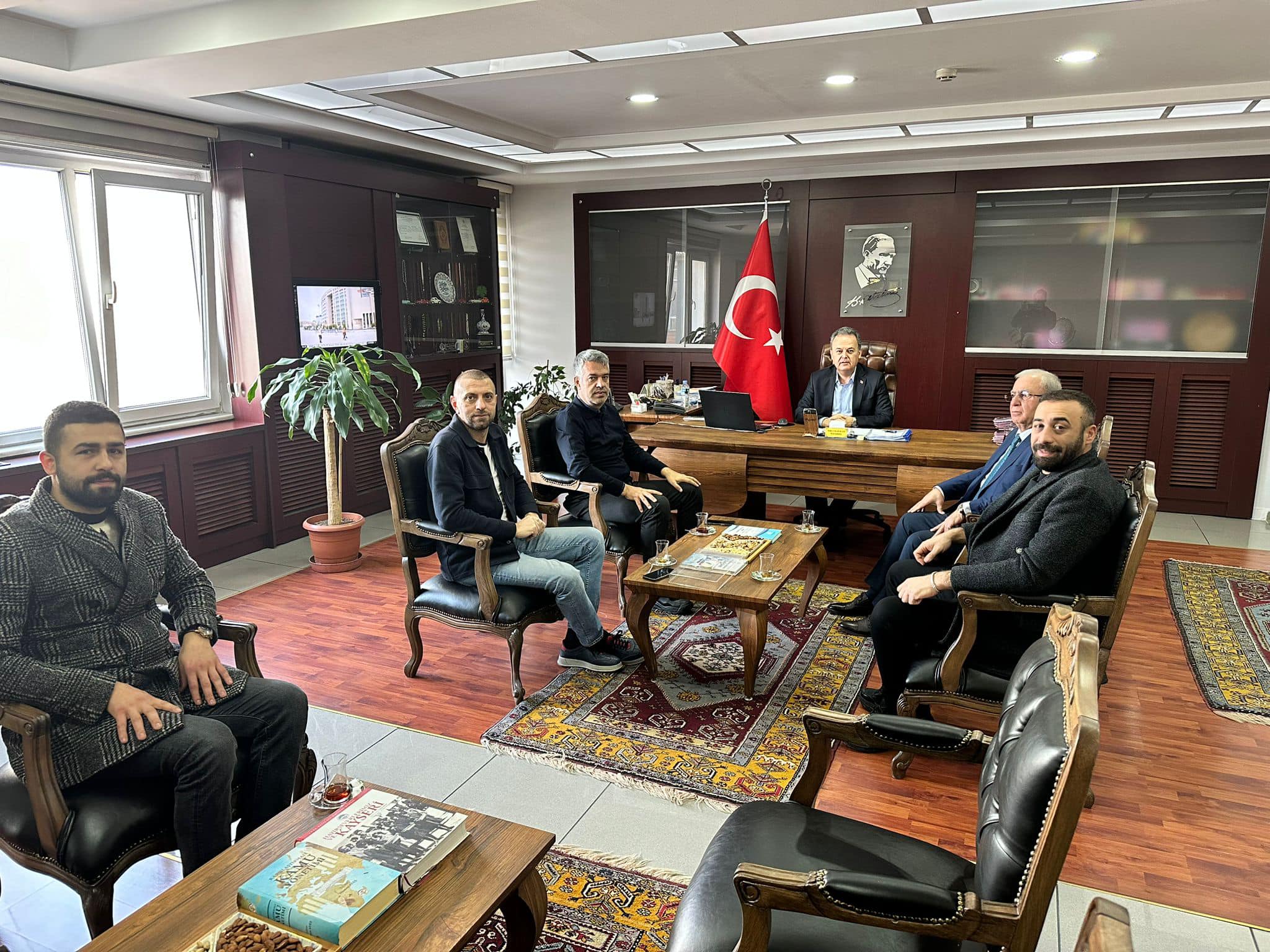 KTO Yönetimi Melikgazi Kaymakamı ile iş birliği için bir araya geldi.