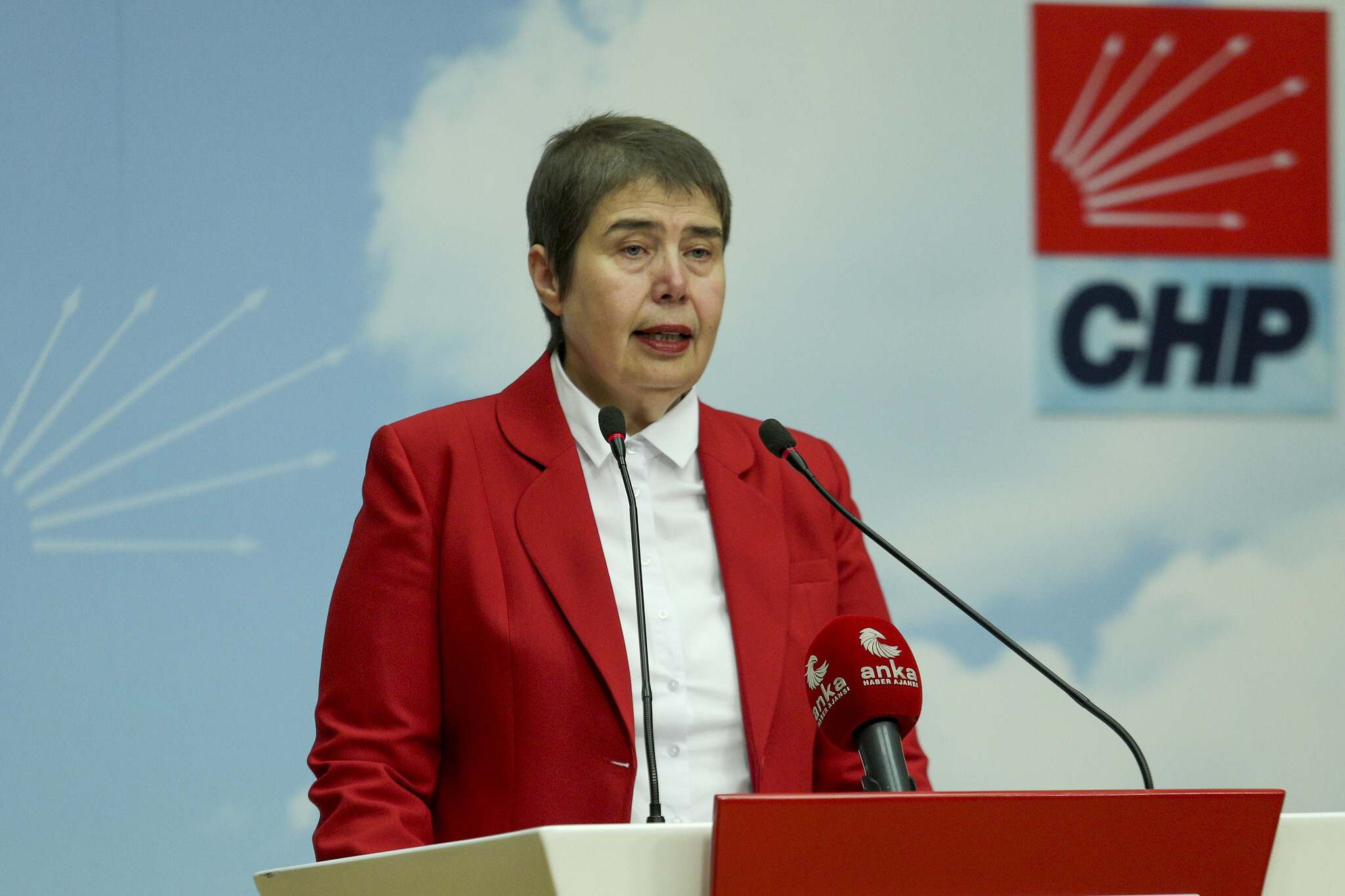 Kocaeli Şehir Hastanesi'nde Yanık Vakalarıyla İlgili CHP Genel Başkan Yardımcısı Zeliha Aksaz Şahbaz'dan Açıklama