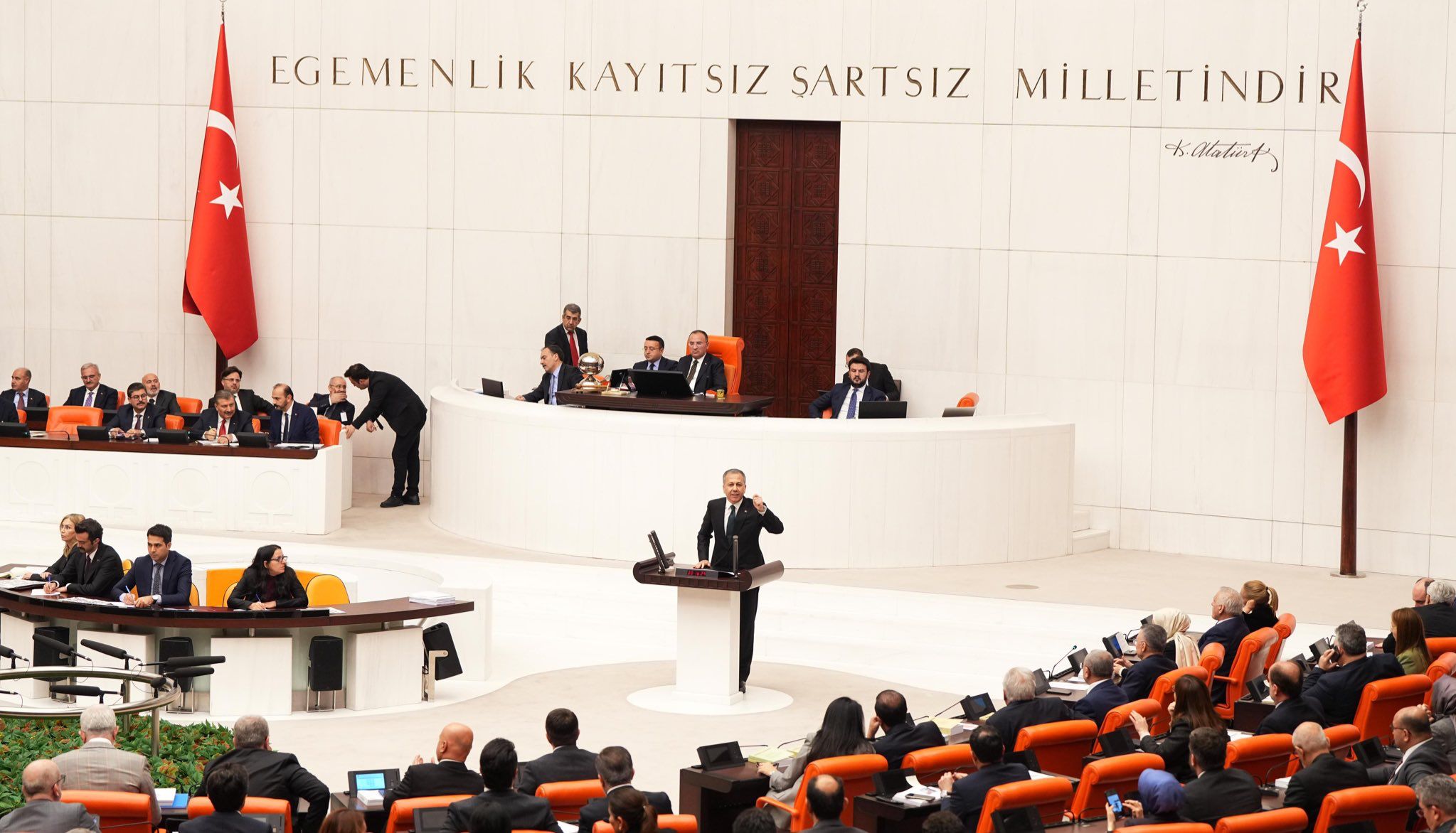 İçişleri Bakanı: Mobil Göç Noktası uygulaması düzensiz göçmenleri saptamak için etkin bir yöntemdir.