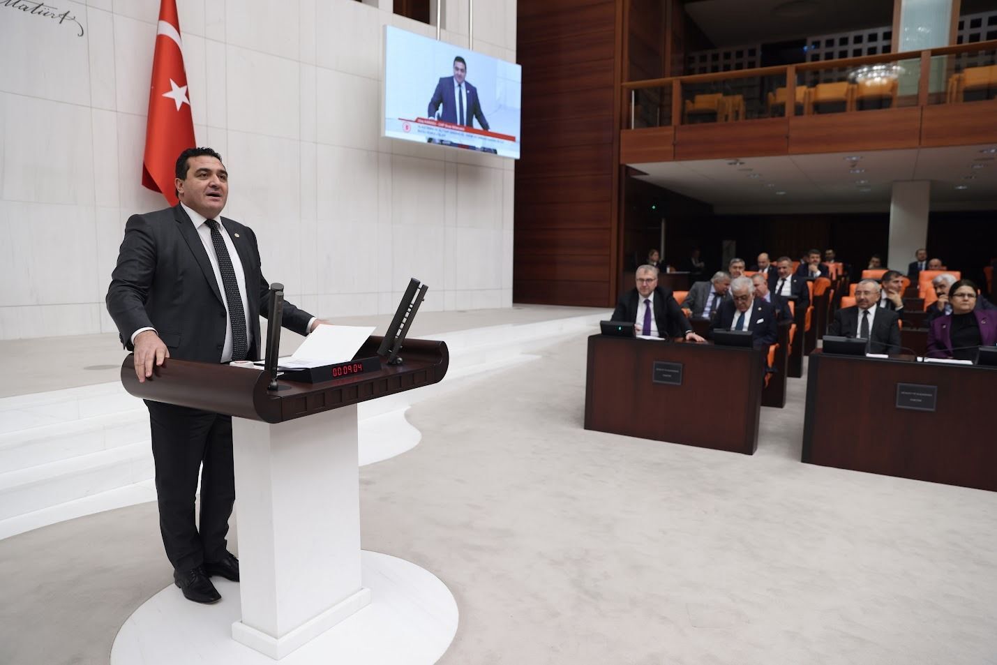 CHP Genel Başkan Yardımcısı Ulaş Karasu, Yap-İşlet-Devret projelerini ve Kamu Özel İş Birliği finansman modelini eleştirdi