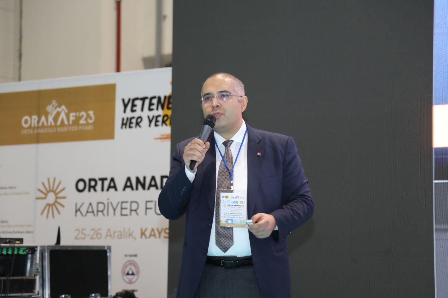 Erciyes Üniversitesi'nden Öğrencilere Kariyer Merkezleri Hakkında Seminer