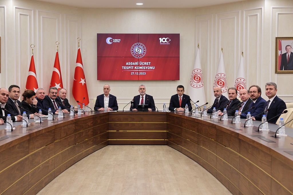 2024 Yılı İçin Yeni Asgari Ücret Açıklandı: 17 Bin 2 TL