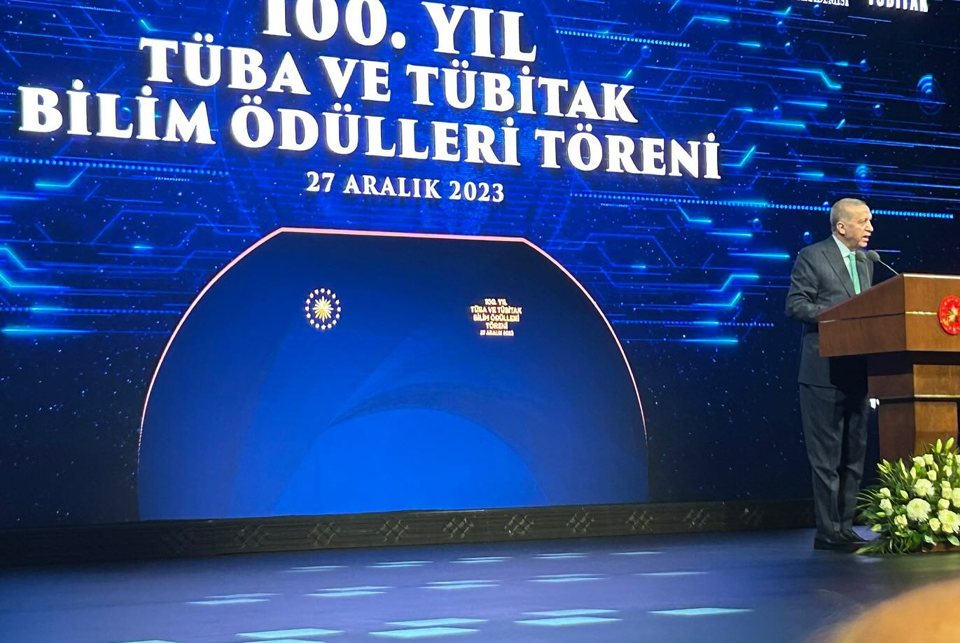 Kayseri'deki TÜBİTAK ve TÜBA Ödül Töreninde Akademisyenler Büyük Başarı Elde Etti
