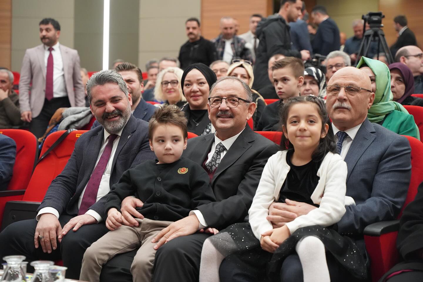 Kayseri'de Milli Eğitim Camiasının Gözbebeği Osman Karaca Emekli Oldu