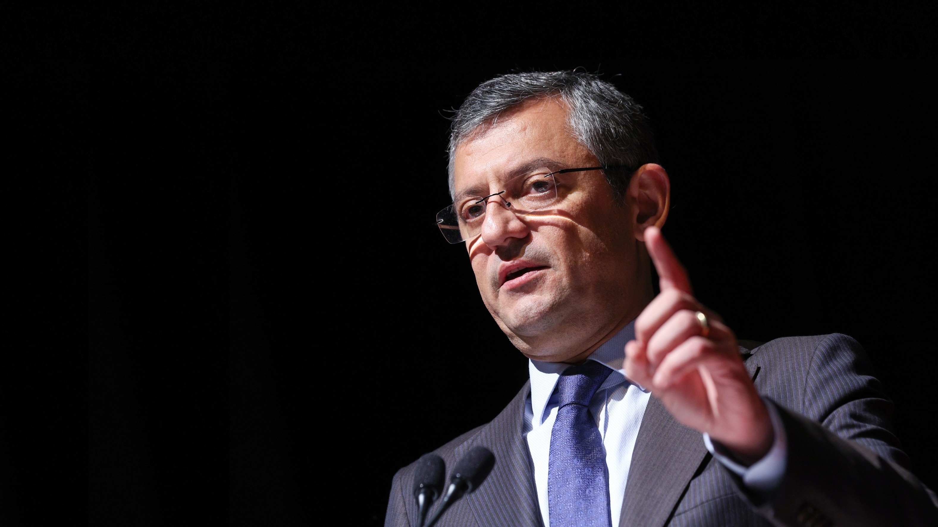CHP Genel Başkanı Özgür Özel, Yargıtay'ın Can Atalay kararını eleştirdi