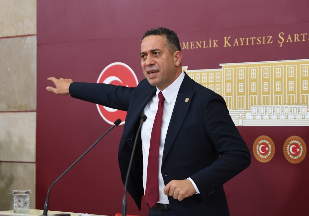 Yargıtay, Can Atalay'ın milletvekilliğine ilişkin Anayasa Mahkemesi kararına uymayarak tartışmalı bir karar verdi.