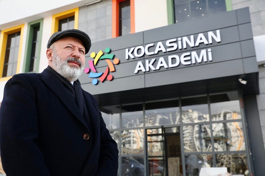 Kocasinan Belediyesi Kayserililere Ertuğrulgazi Kocasinan Akademi'yi hediye ediyor
