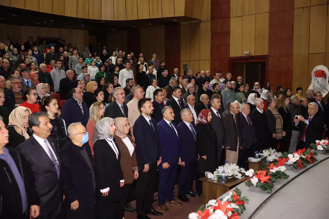 Kayseri'de Ölümsüz Aşık Seyrani Anısına Unutulmaz Bir Sanat Akşamı