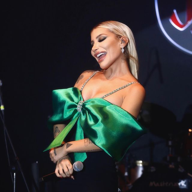 İrem Derici'nin Gaziantep Konseri Sosyal Medyayı Salladı