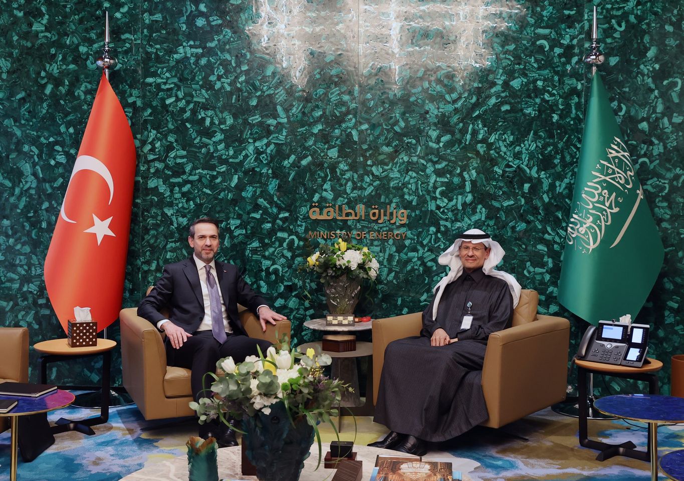 Türkiye ve Suudi Arabistan, Enerji İş Birliği Mutabakatı'nda Somut Adımlar İçin Anlaştı