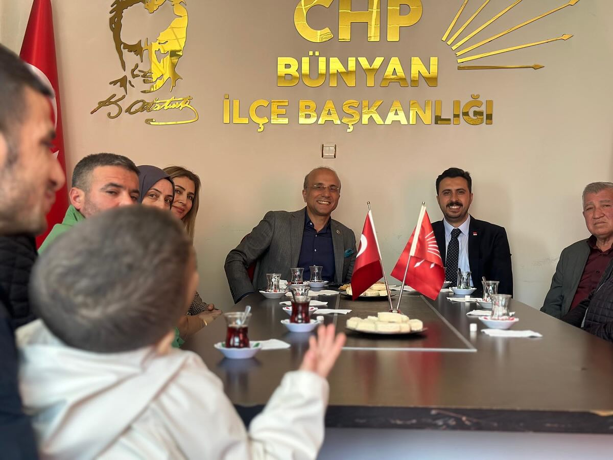 CHP Kayseri Milletvekili Aşkın Genç, Halk Odaklı Belediyecilik İçin Halkla Buluştu