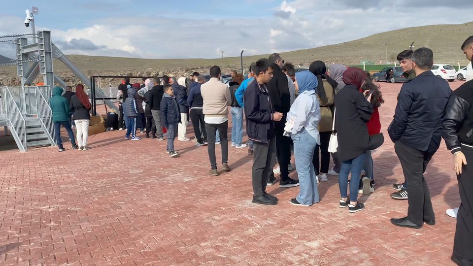 İncesu'da Kurulan Zipline Parkuru Tatilcilere Heyecan Verici Deneyim Sunuyor