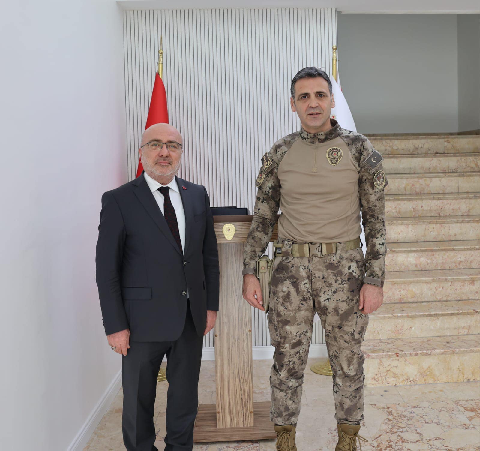Kayseri Üniversitesi Rektörü, Yeni İl Emniyet Müdürünü Ziyaret Etti
