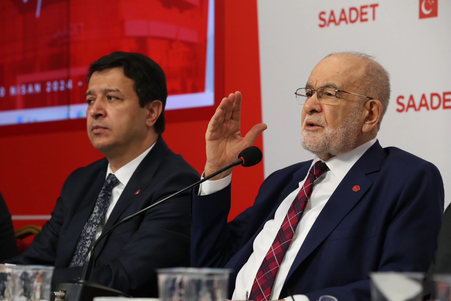 Saadet Partisi, Milli Görüş geleneğini sürdürme kararlılığını vurguladı.