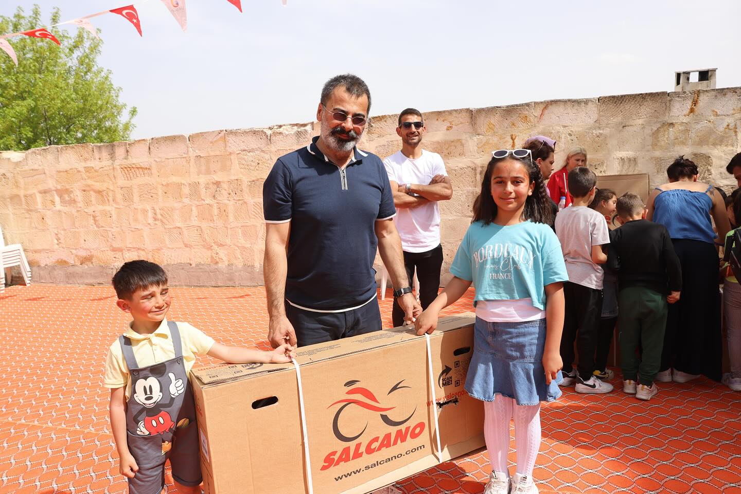 Ürgüp'te Yerel Belediyenin Düzenlediği Çekilişte Bisiklet Sevinci