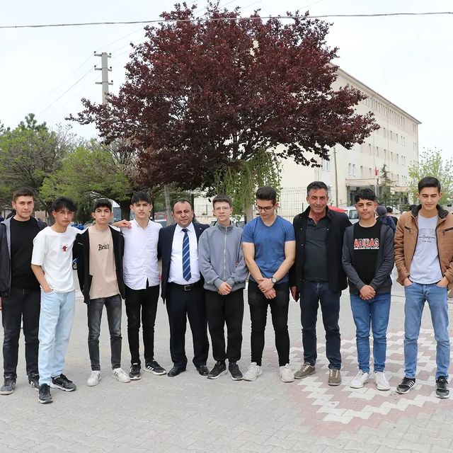 Nevşehir'de Mehmet Ekmekçi Anadolu Lisesi'nden Renkli 