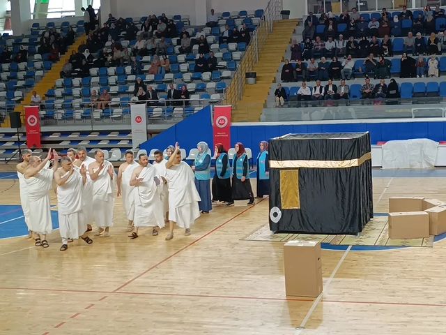2024 Yılında Hacca Gitmeyi Planlayan Vatandaşlara Hac Hazırlık Kursları Düzenlenecek