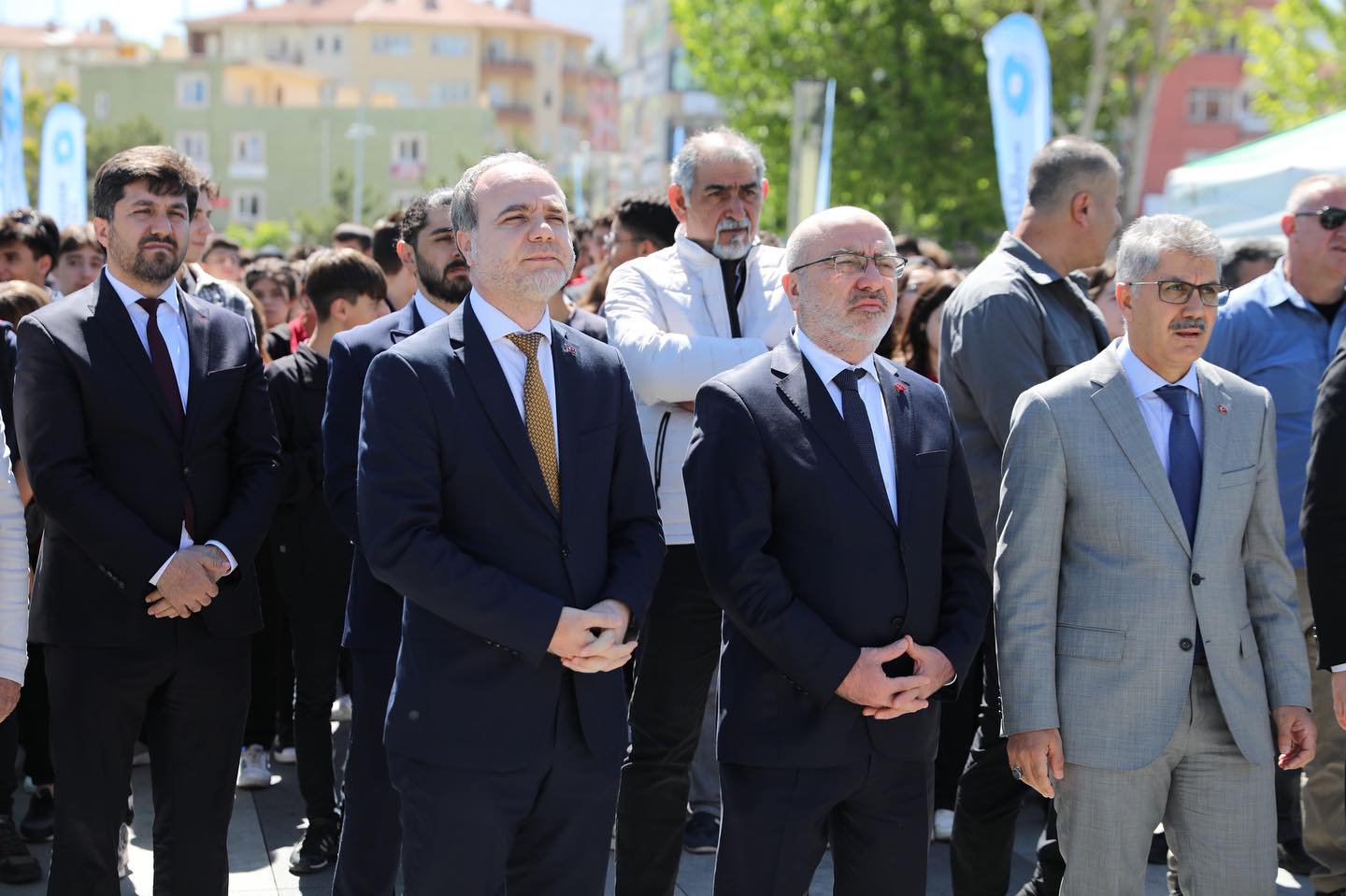 Kayseri Üniversitesi Rektörü Prof. Dr. Kurtuluş Karamustafa, Üniversite Tanıtım Fuarı'nda