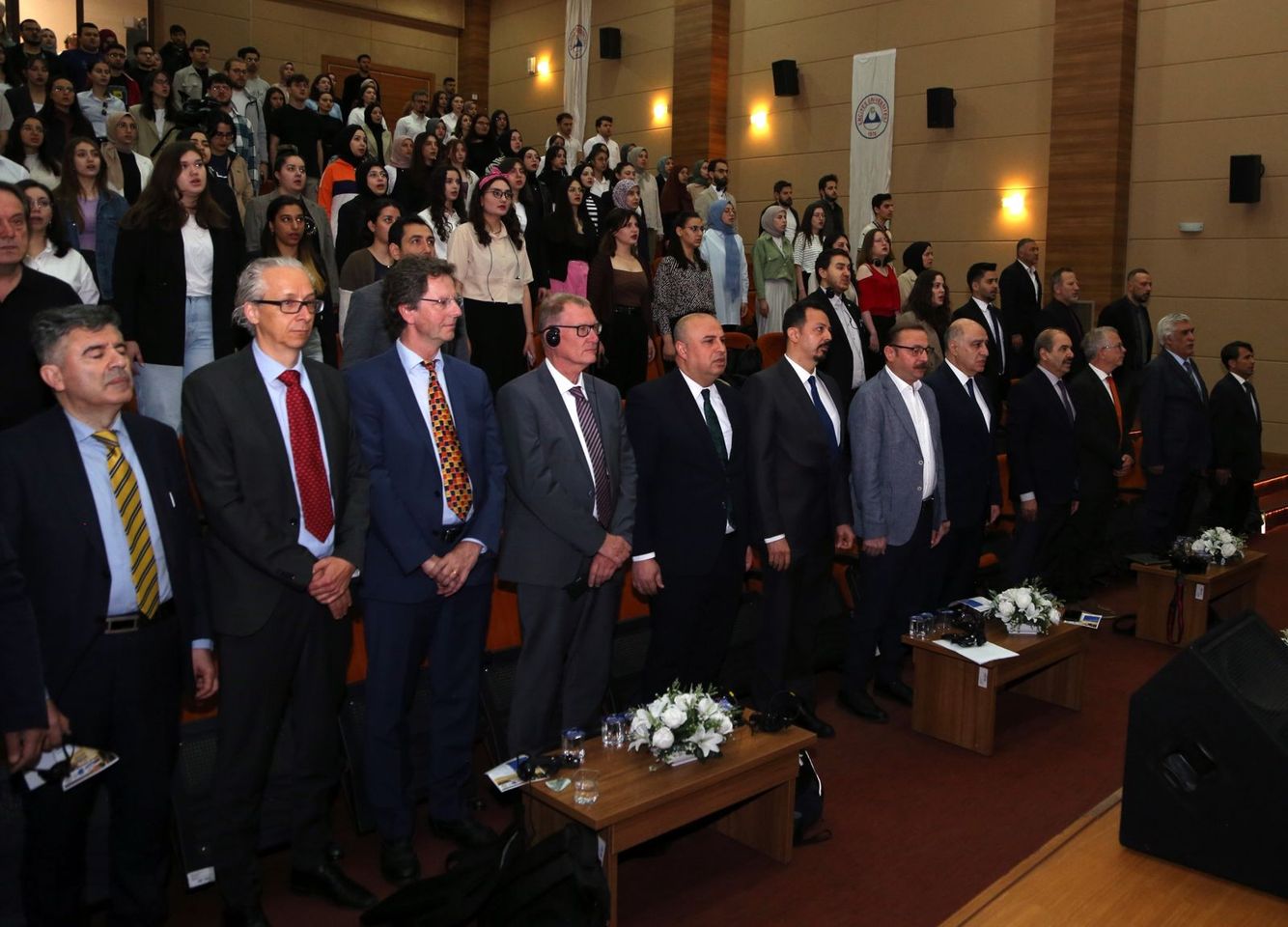 Üniversitemiz Hukuk Fakültesi tarafından düzenlenen 