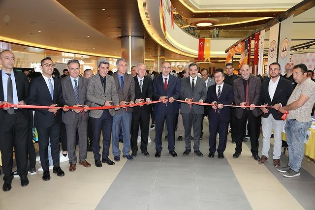 Üniversite Tanıtım Fuarı Öğrencilere Büyük Fırsat Sağladı