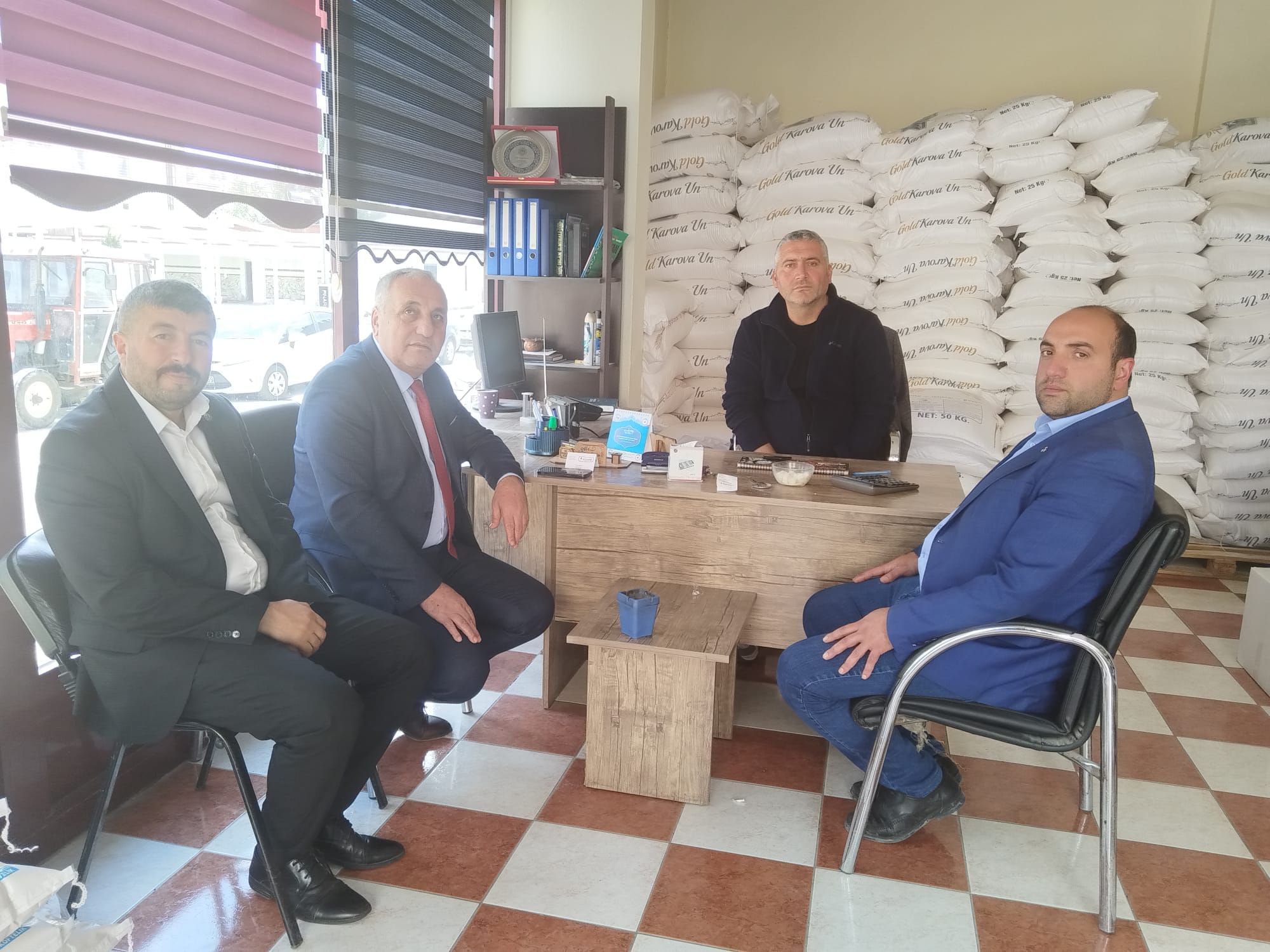 MHP Kayseri İl Başkanlığı, Pınarbaşı İlçesinde Esnaf Ziyaretlerine Devam Ediyor