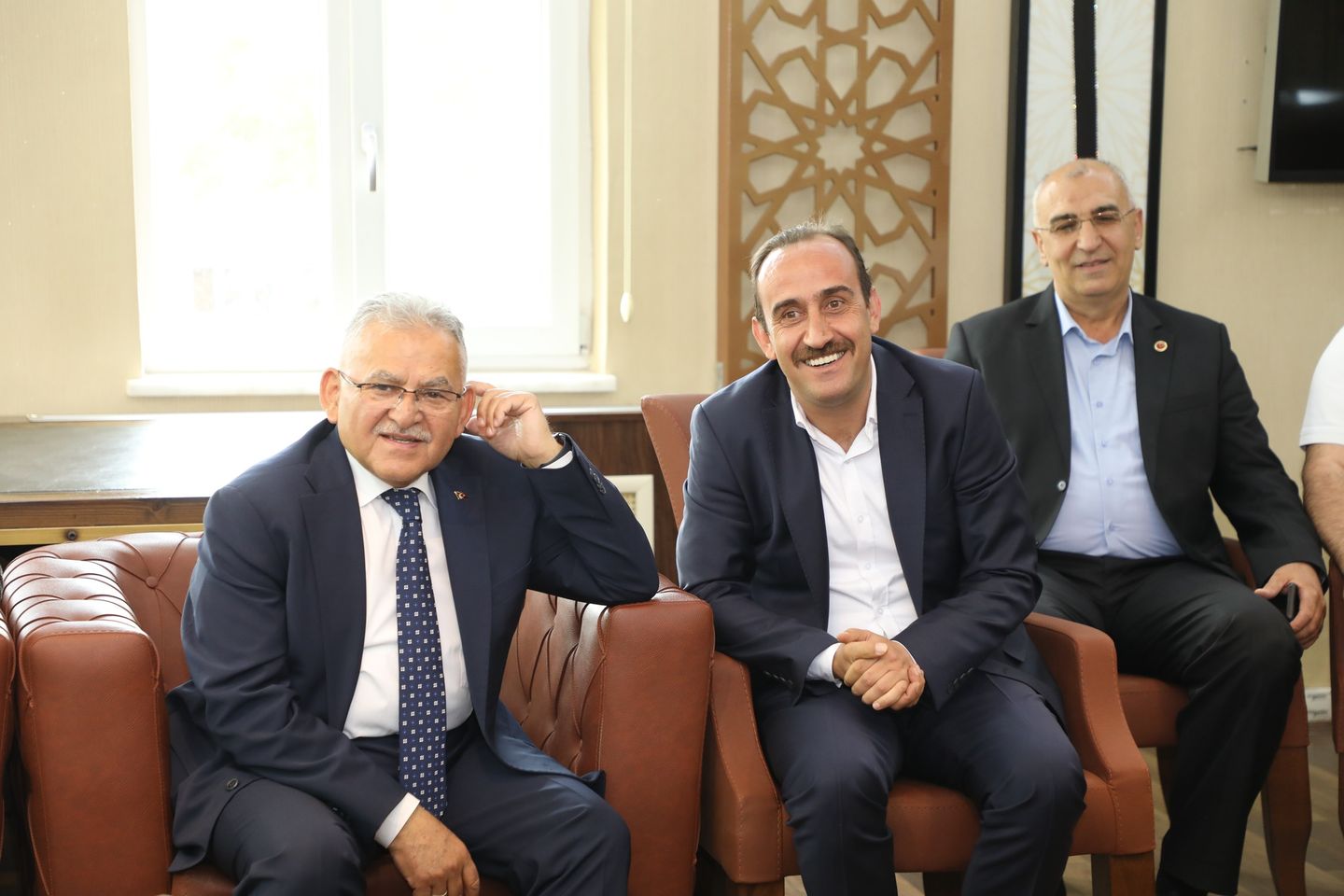 Kayseri'de İncesu Belediye Başkanı Mustafa İlmek'e 'Hayırlı Olsun' Ziyareti