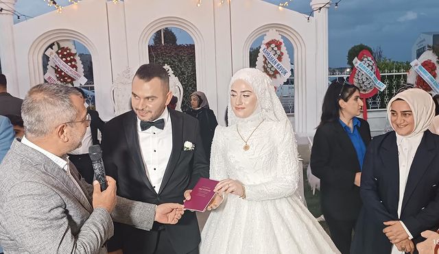 AK Parti Milletvekili İhsan Koca, Genç Çiftin Düğün Törenine Katılarak Mutluluklar Diledi