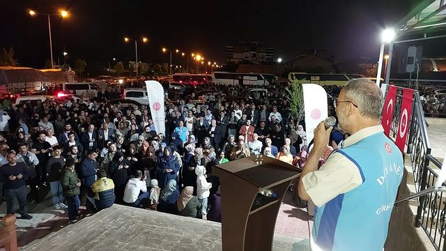 İlk Hac Kafilesi Dualarla Uğurlandı