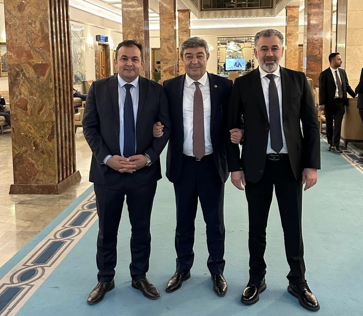 İyi Parti Milletvekili Dursun Ataş, Kayseri'de Başkan Adaylarıyla Bir Araya Geldi 
