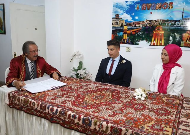 Avanos Belediyesi'nden Güzel Bir Nikah Töreni