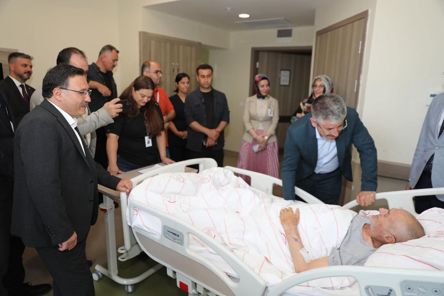 AK Parti Milletvekili Şaban Çopuroğlu, Kayseri Şehir Hastanesi'ni ziyaret etti
