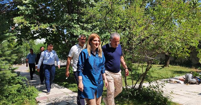 AK Parti Milletvekili İnanç Siraç Kara Ölmeztoprak, Ahmet Çakır'ı ziyaret etti