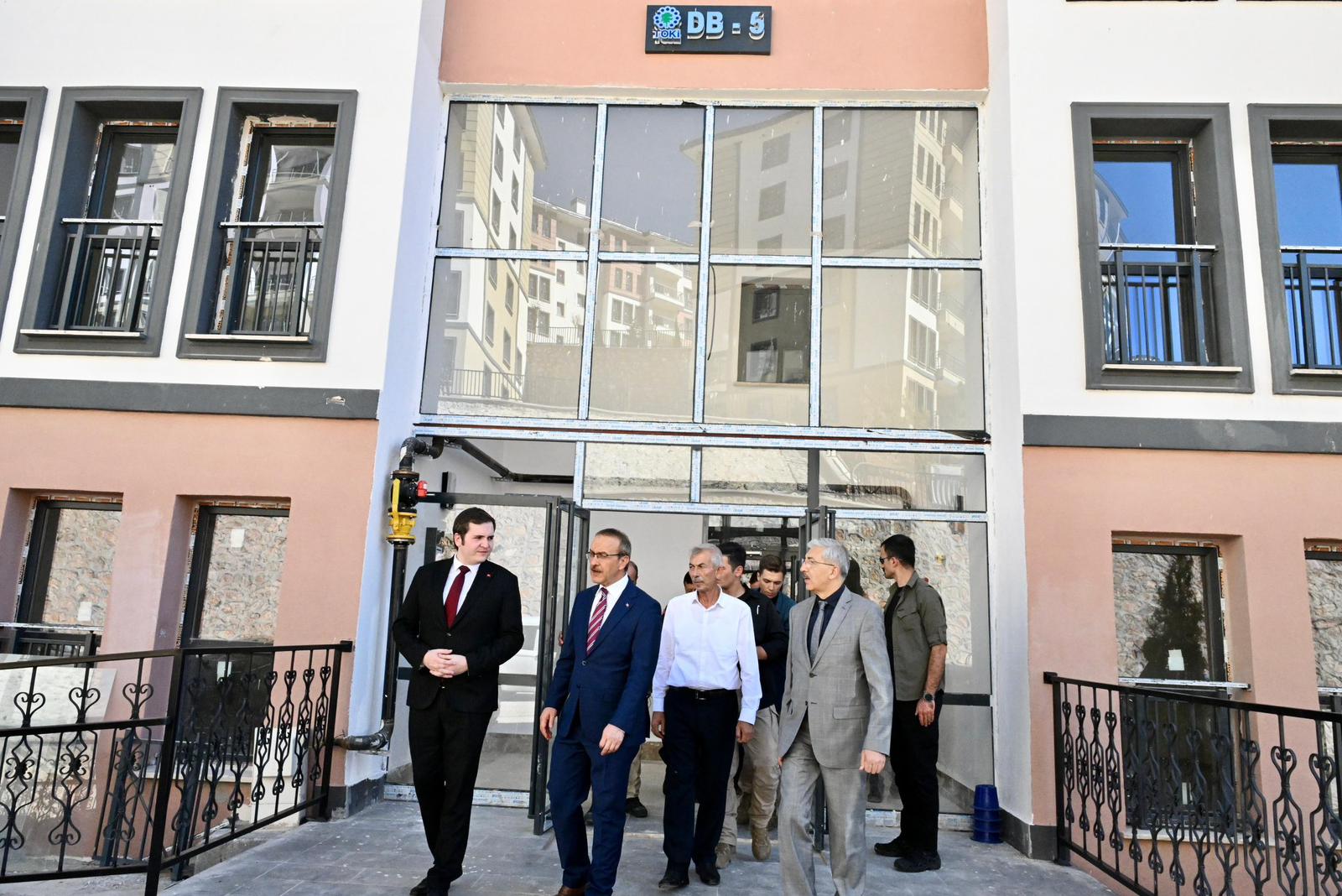 MALATYA VALİMİZ SN. SEDDAR YAVUZ, İLÇEMİZDE TAMAMLANAN TOKİ DEPREM KONUTLARINDA İNCELEMELERDE BULUNDU