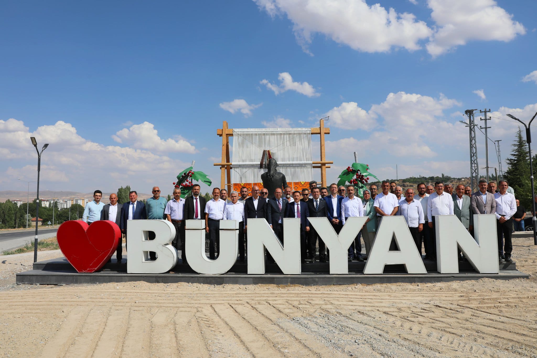 Valimiz Bünyan ilçesine çalışma ziyareti gerçekleştirdi