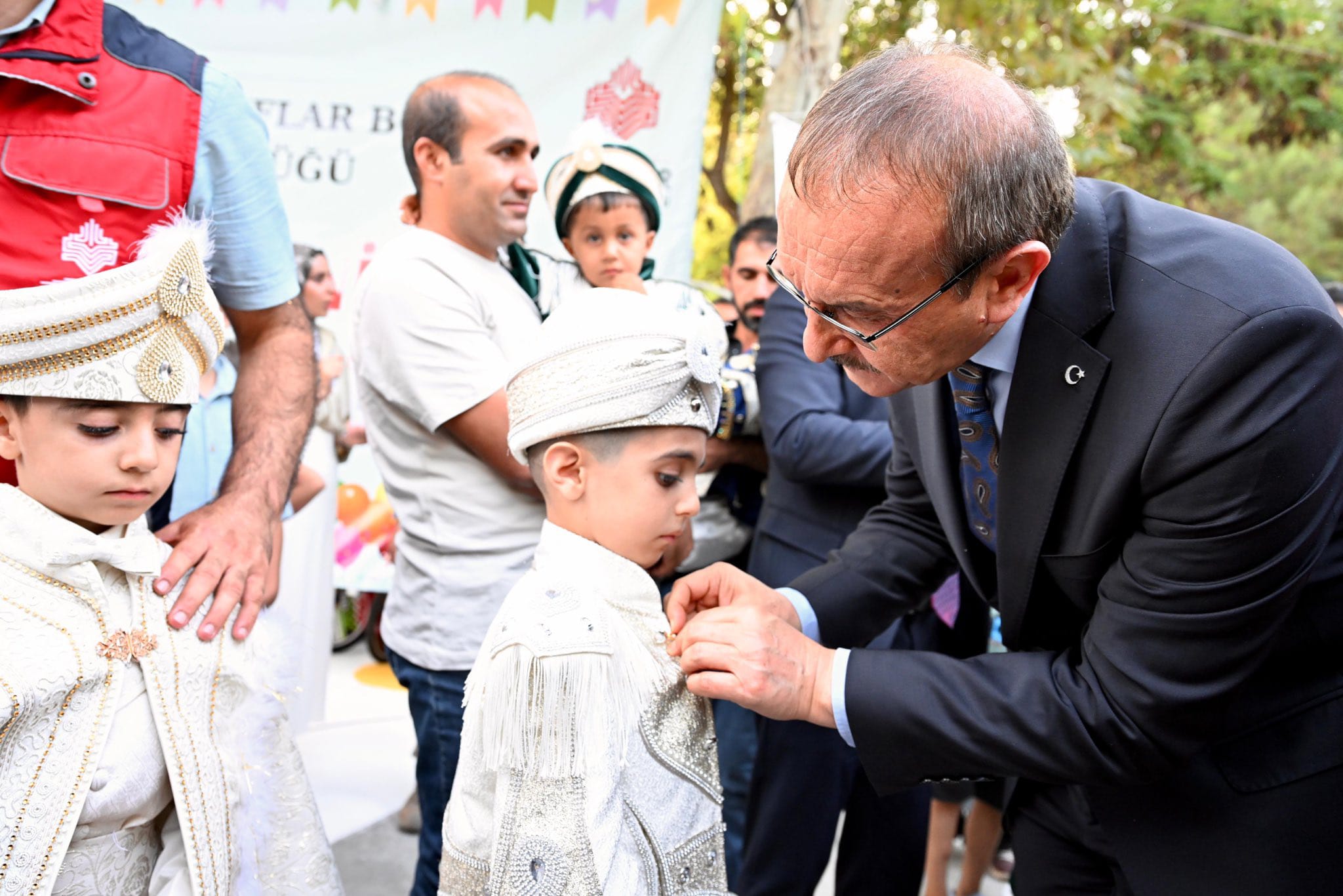 Sünnet Şöleni Vali Seddar Yavuz'un Katılımıyla Gerçekleşti