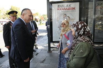 Nevşehir Valisi Esnafı Ziyaret Etti