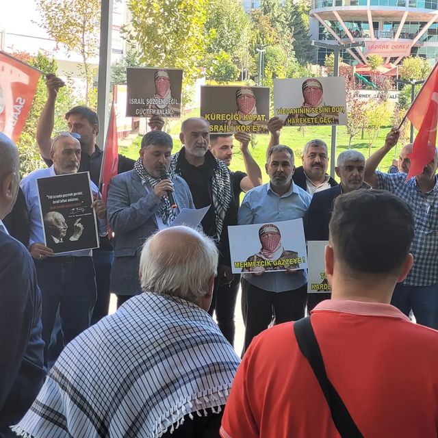 Saadet Partisi Malatya İl Teşkilatı Filistin İçin Basın Açıklaması Yaptı