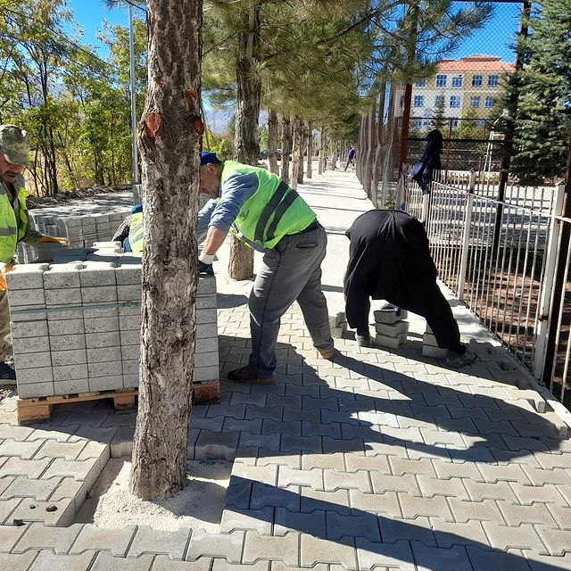 Doğanşehir Belediyesi, Bölgedeki Hizmetlere Devam Ediyor