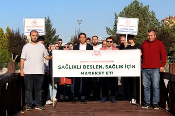 Dünya Yürüyüş Günü Kapsamında Kayseri'de Sağlıklı Beslenme ve Hareketli Yaşam Yürüyüşü Düzenlendi